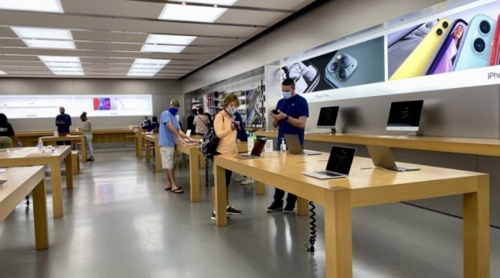 Apple slows hiring of new Geniuses for some Apple Store locations