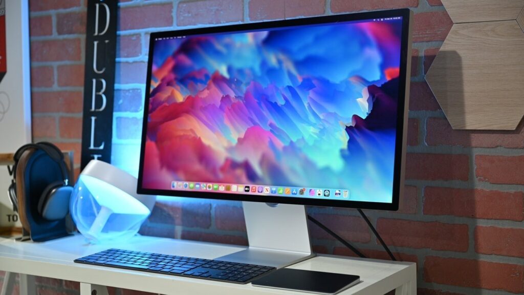 Apple 'Studio Display Pro' delayed until October, according to display analyst