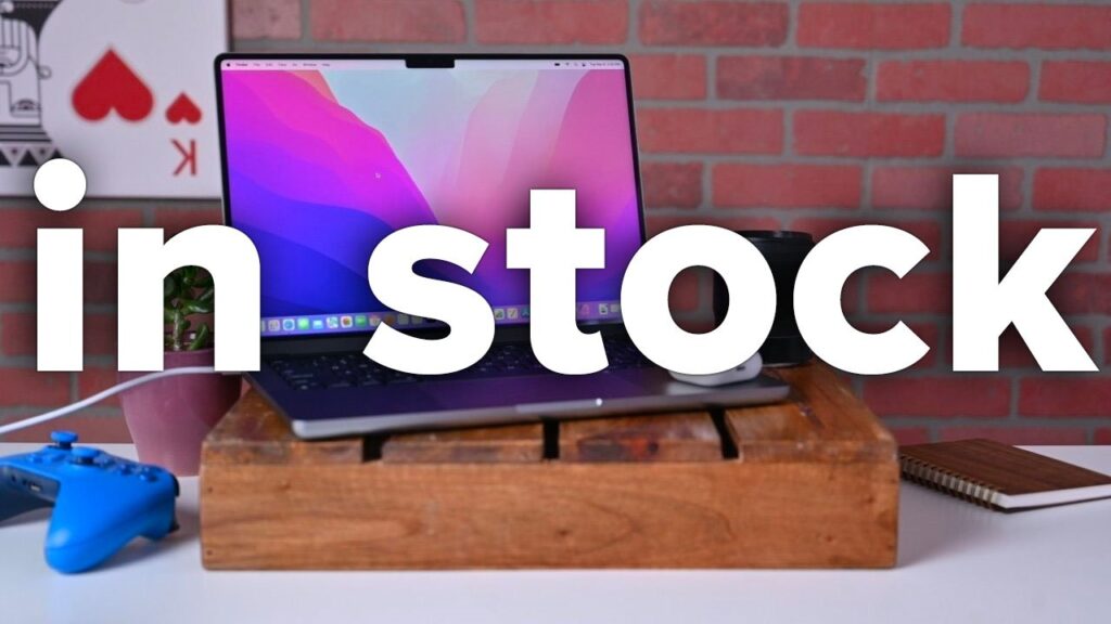 7 MacBook Pro 14-inch, 16-inch models (including M1 Max configs) are in stock with free expedited delivery