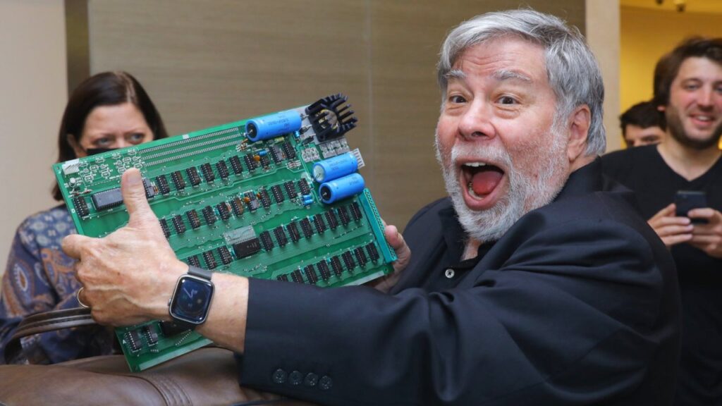 Original Apple-1 computer signed by Steve Wozniak sold for $340,100