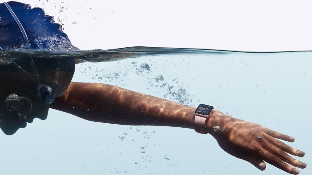 Swimmer stuck in frigid Columbia River uses Apple Watch to call for help