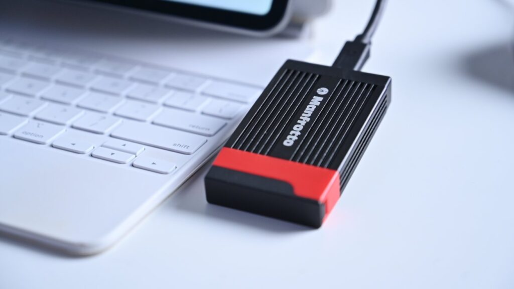 Manfrotto CFexpress card reader review: A photographer's Mac and iPad companion