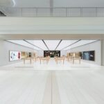 Crime blotter: Apple Store thefts, driving while using an iPad